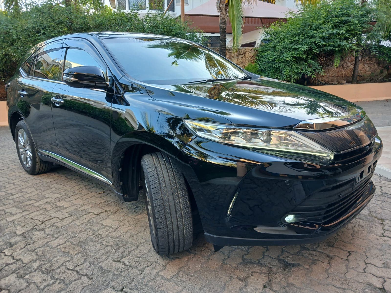Toyota Harrier Non Hybrid